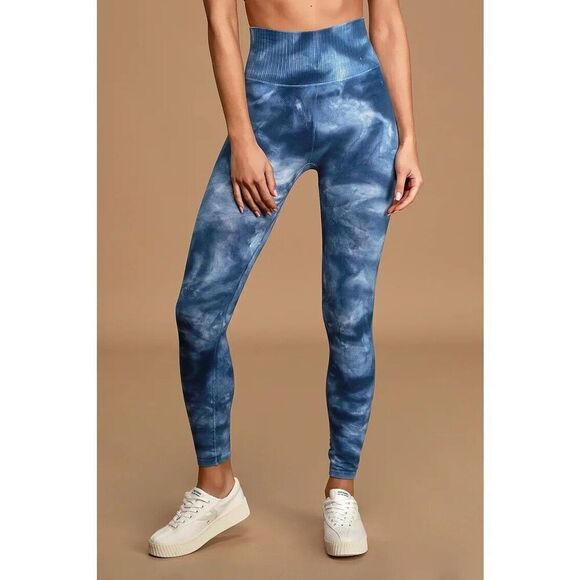 Free People Movement Good Karma Rogue Blue Tie Dye High Rise Leggings Size M/L - Picture 2 of 8